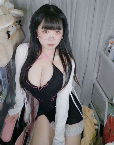 卿卿日常免费观看