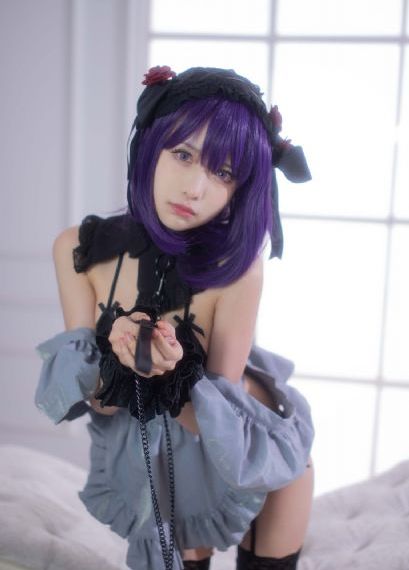 美人上墙