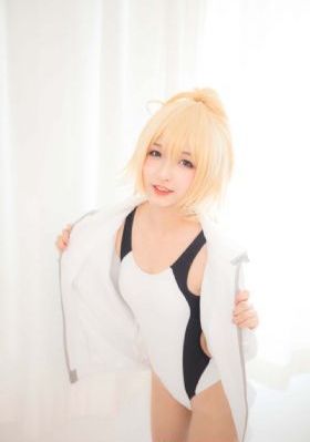 四根羽毛